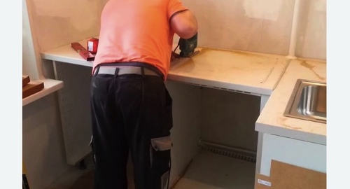Сборка кухонного гарнитура. Отрадное